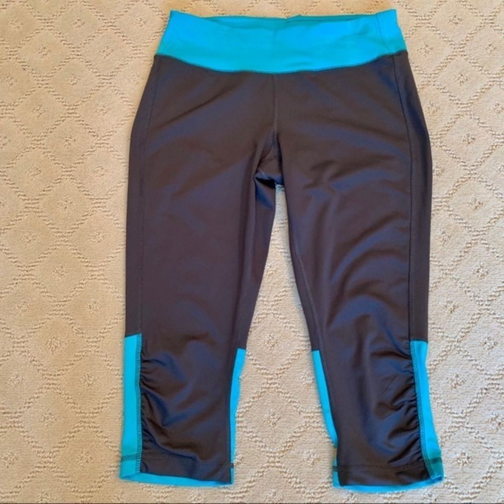 Tek Gear Athletic Exercise Capris